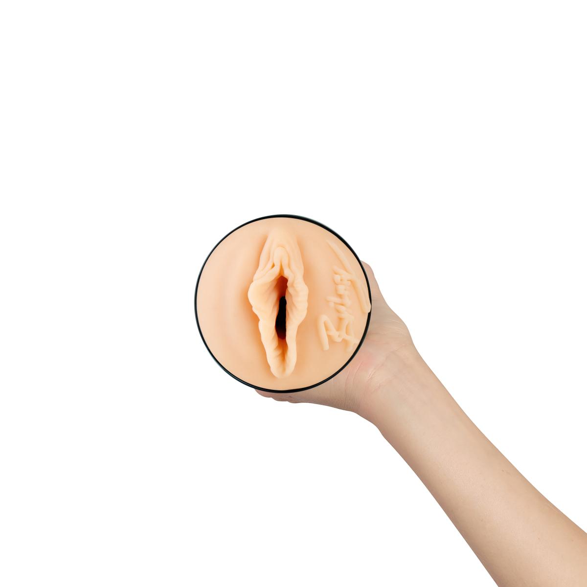 Kiiroo - Feel Britney Amber by Stars Collection Strokers New Design Stroker Masturbator