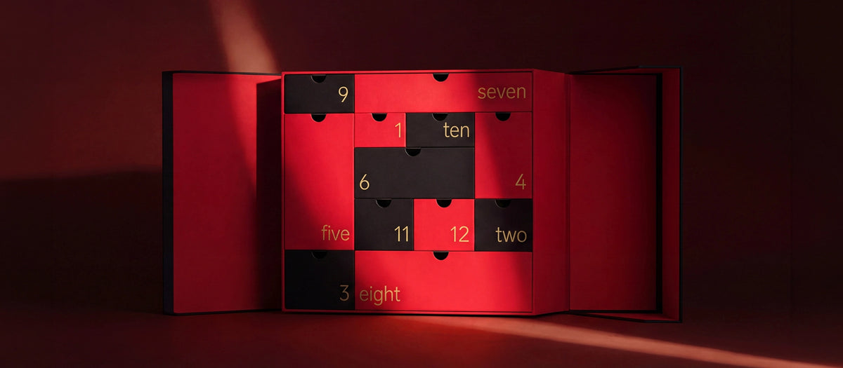 LELO - Couples Calendar Luxury 12-Piece Gift Set